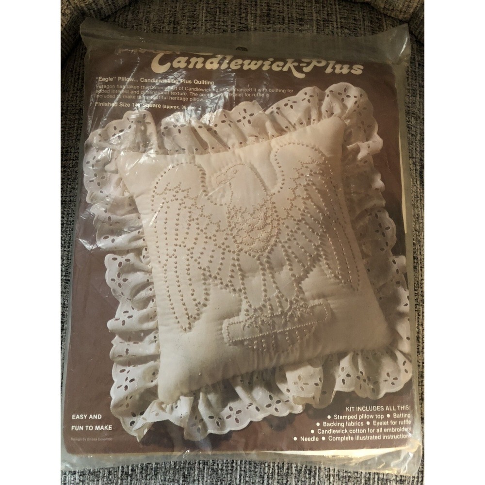 Paragon Candlewick -Plus Eagle Pillow Plus Quilting 14" Square Vintage New‎ Kit